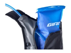 Sac à Eau Giant Cascade 6L Avec Poche 1,5L -Magasin De Vélo VH4600002 5